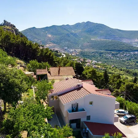Orange * Klis