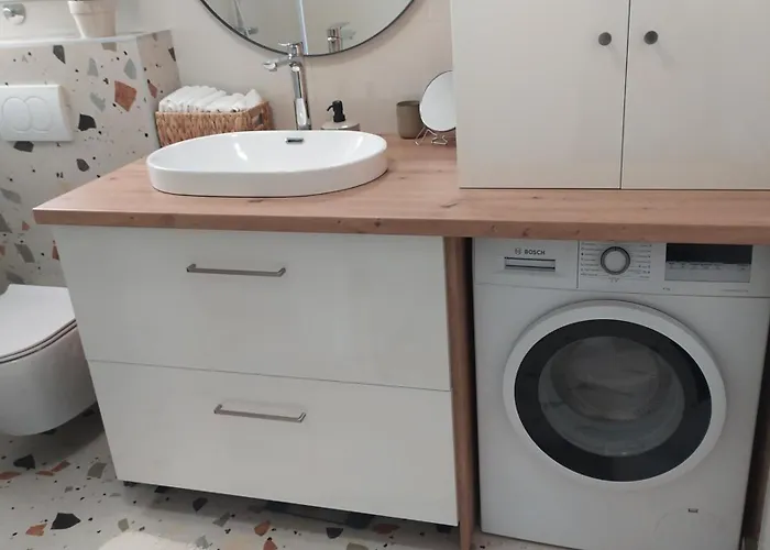 شقة Orange Klis